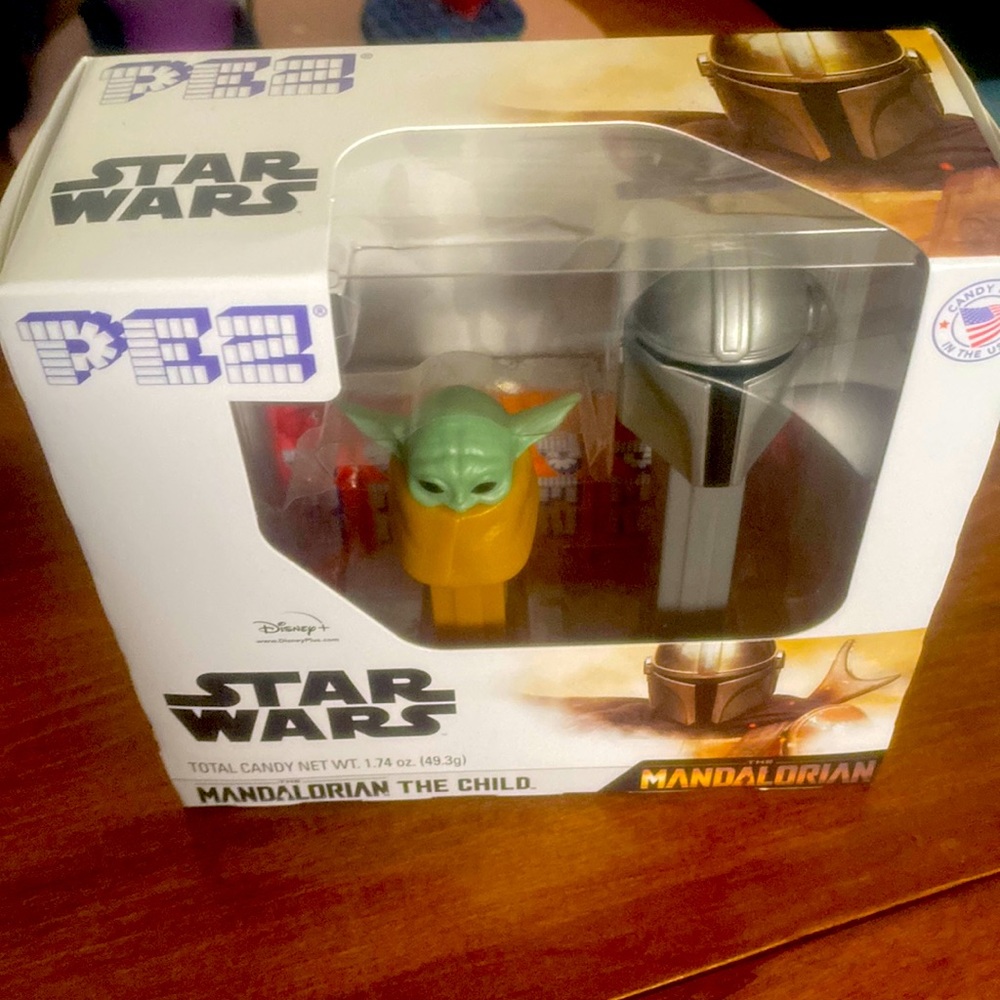 The Mandalorian & Child Pez dispenser
